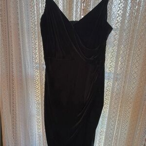 Elegant Dark Green Velvet Dress
